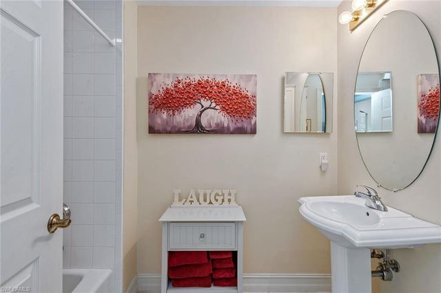 1263 Rialto WAY 102, Naples, FL 34114