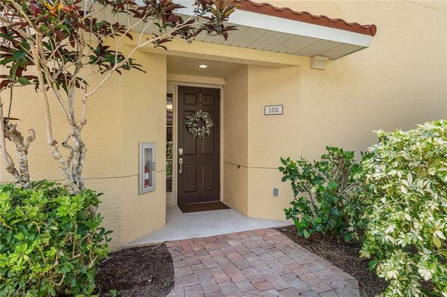 1263 Rialto WAY 102, Naples, FL 34114