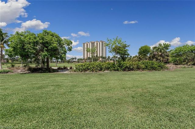 1263 Rialto WAY 102, Naples, FL 34114