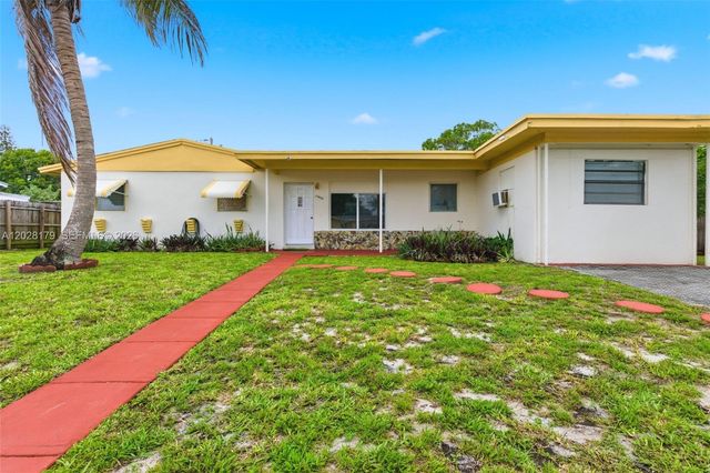 17432 NW 48th Ct, Miami Gardens, FL 33055