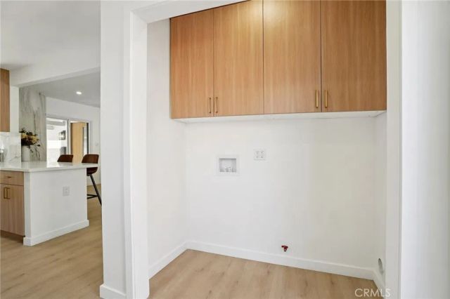 13907 Wyandotte Street, Van Nuys, CA 91405