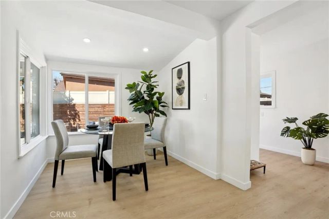 13907 Wyandotte Street, Van Nuys, CA 91405