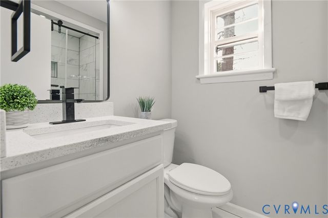 14536 Sir Peyton Dr, Chester, VA 23836