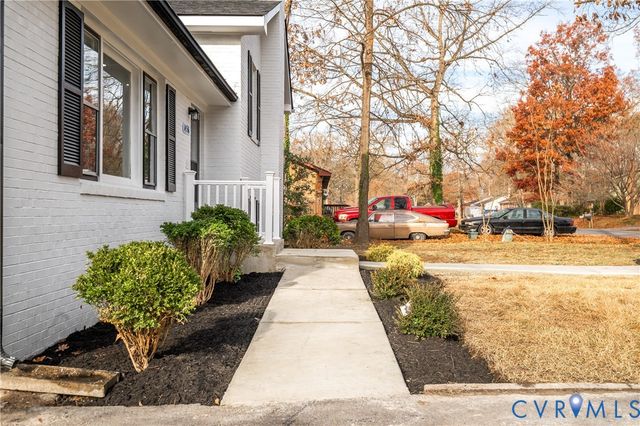 14536 Sir Peyton Dr, Chester, VA 23836