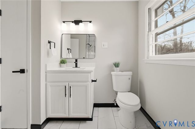 14536 Sir Peyton Dr, Chester, VA 23836