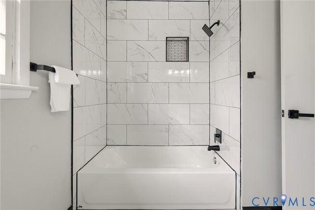 14536 Sir Peyton Dr, Chester, VA 23836