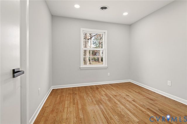 14536 Sir Peyton Dr, Chester, VA 23836