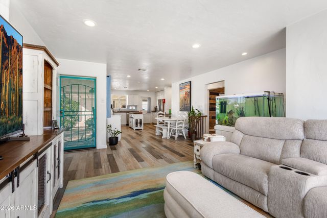 708 E NORTHVIEW Avenue, Phoenix, AZ 85020