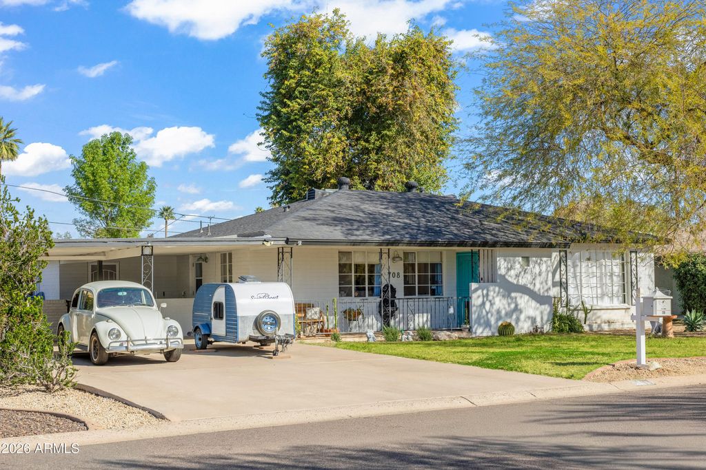 708 E NORTHVIEW Avenue, Phoenix, AZ 85020