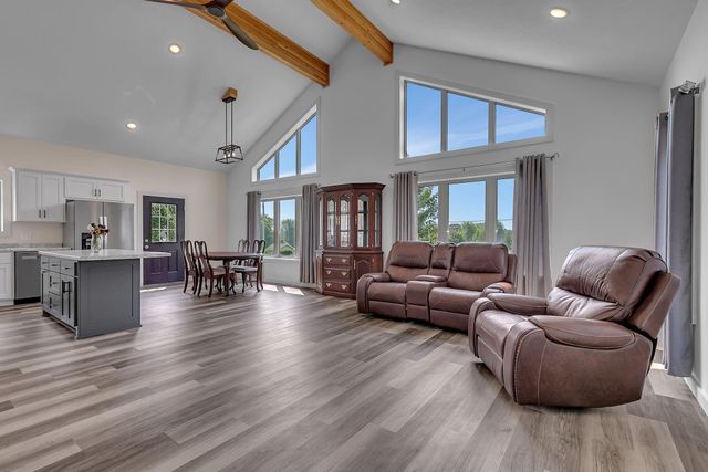 1000 10th Avenue NE, Sauk Rapids, MN 56379