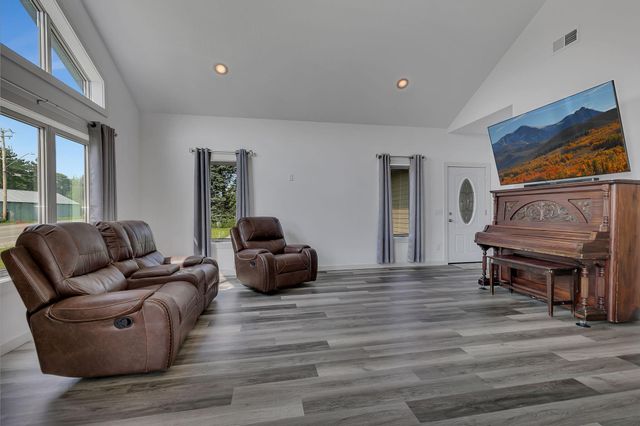 1000 10th Avenue NE, Sauk Rapids, MN 56379