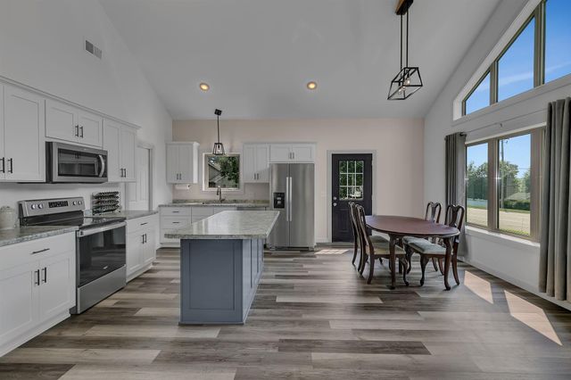 1000 10th Avenue NE, Sauk Rapids, MN 56379