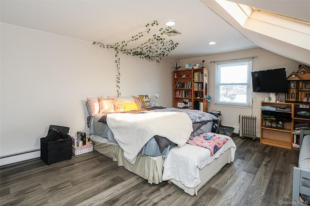 25 Centre Street, Lynbrook, NY 11563