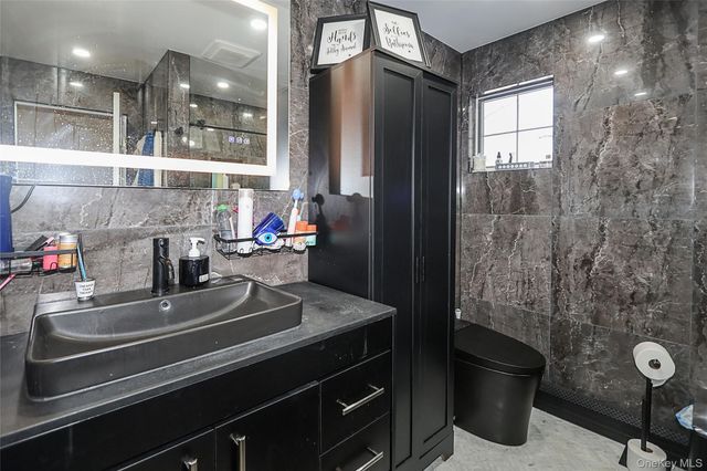 25 Centre Street, Lynbrook, NY 11563