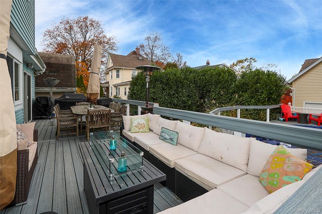 25 Centre Street, Lynbrook, NY 11563