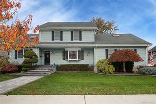 25 Centre Street, Lynbrook, NY 11563