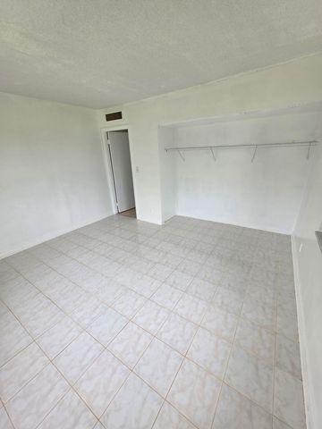 6361 N Falls Cir Drive 207, Lauderhill, FL 33319