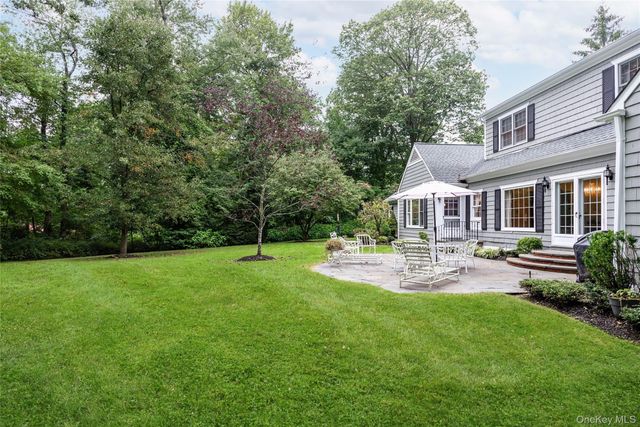 3 Peacock Pond Road, Glen Cove, NY 11542