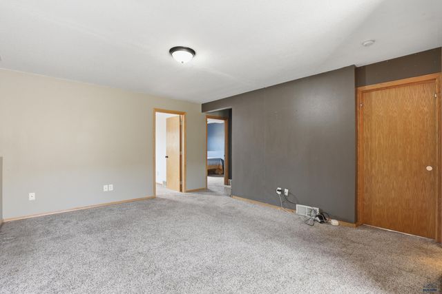 5066 AVENUE A, Rapid City, SD 57703