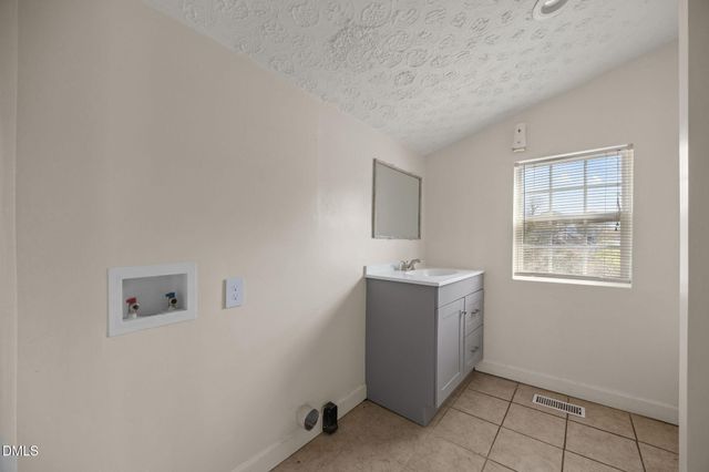 349 Harden Street, Burlington, NC 27215