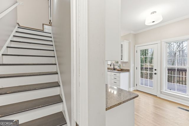 9431 Ponderosa Trail, Gainesville, GA 30506