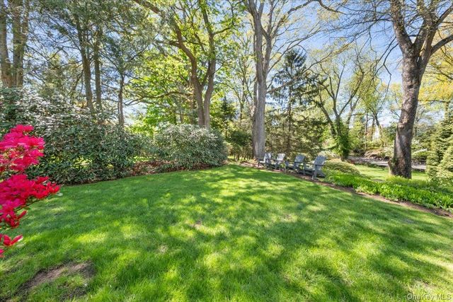 1 Dundee Road, Larchmont, NY 10538