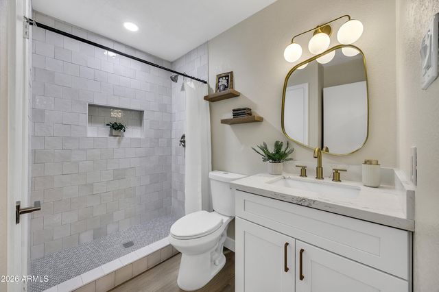 1717 E UNION HILLS Drive 2033, Phoenix, AZ 85024