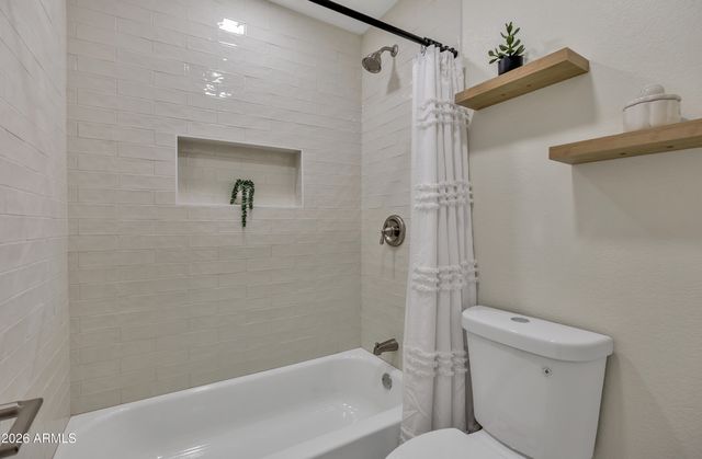 1717 E UNION HILLS Drive 2033, Phoenix, AZ 85024