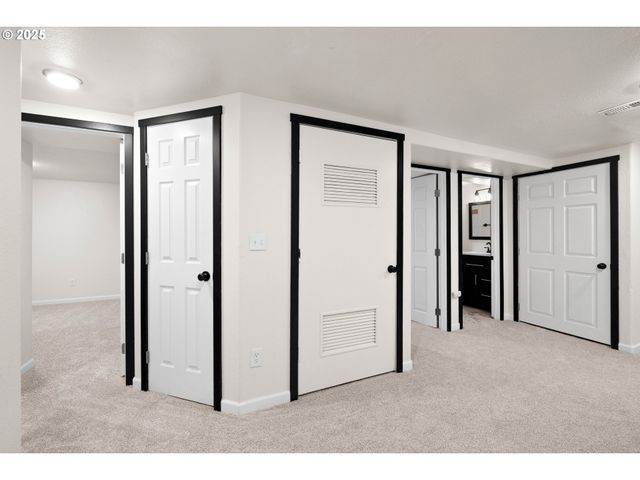 8412 Se LIEBE St, Portland, OR 97266