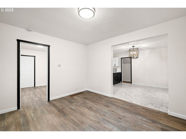 8412 Se LIEBE St, Portland, OR 97266