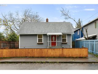 8412 Se LIEBE St, Portland, OR 97266