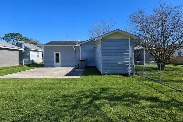 1808 Himalaya Ave, Thibodaux, LA 70301