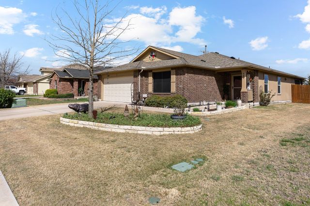 507 Luna Vista DR, Hutto, TX 78634
