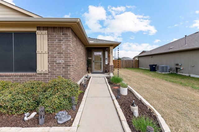 507 Luna Vista DR, Hutto, TX 78634