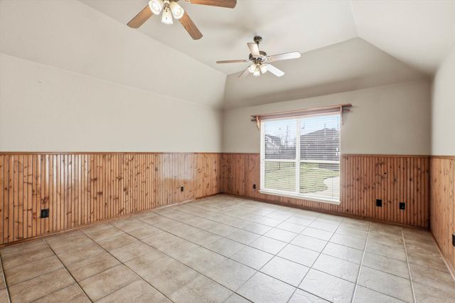 10305 Alta Vista Road, Fort Worth, TX 76244