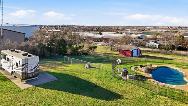 10305 Alta Vista Road, Fort Worth, TX 76244