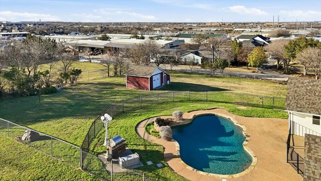 10305 Alta Vista Road, Fort Worth, TX 76244