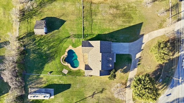 10305 Alta Vista Road, Fort Worth, TX 76244