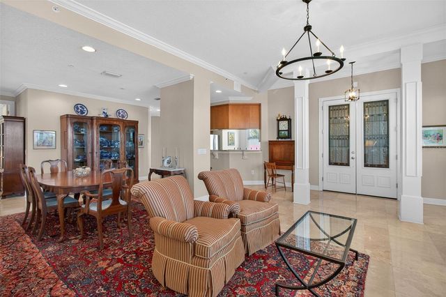 10133 GULF BOULEVARD E1, Treasure Island, FL 33706