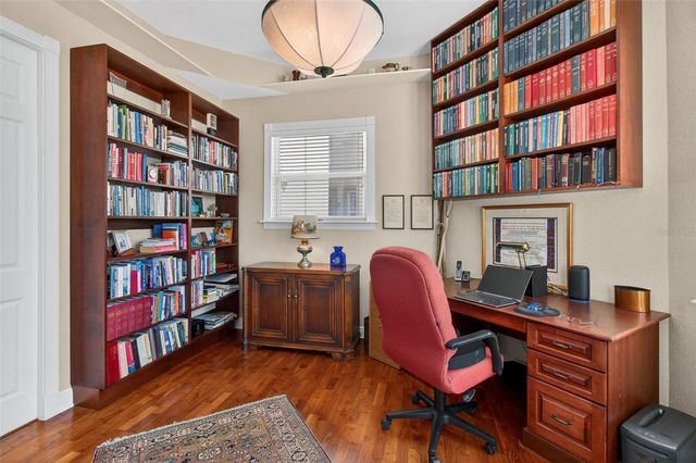 10133 GULF BOULEVARD E1, Treasure Island, FL 33706