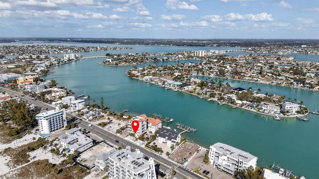 10133 GULF BOULEVARD E1, Treasure Island, FL 33706
