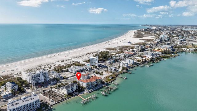 10133 GULF BOULEVARD E1, Treasure Island, FL 33706