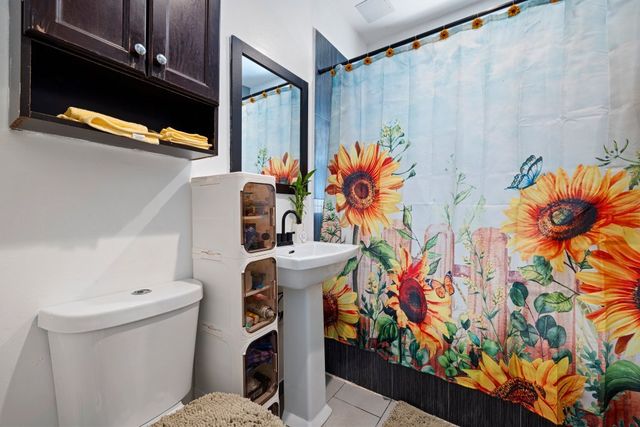 1015 N Central Avenue, Chicago, IL 60651
