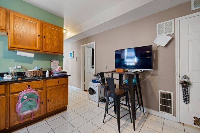 1015 N Central Avenue, Chicago, IL 60651