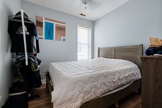 1015 N Central Avenue, Chicago, IL 60651