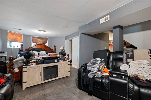 1015 N Central Avenue, Chicago, IL 60651