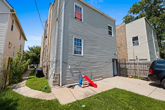 1015 N Central Avenue, Chicago, IL 60651