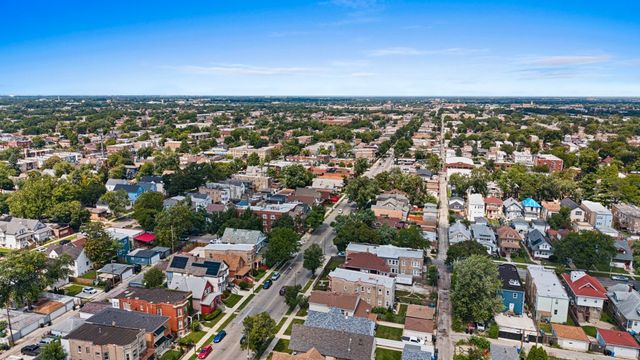 1015 N Central Avenue, Chicago, IL 60651