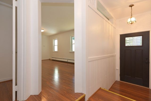 91 Hillcrest Rd, Dracut, MA 01826