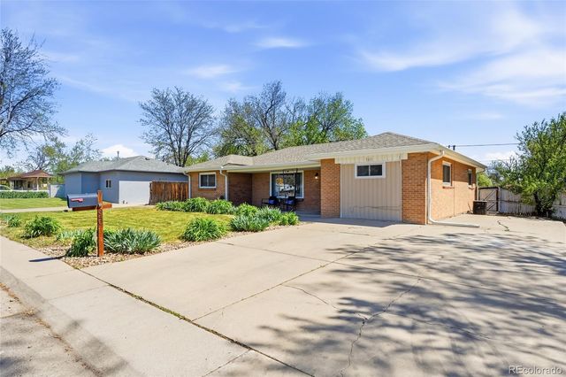 340 N Harlan Street, Lakewood, CO 80226